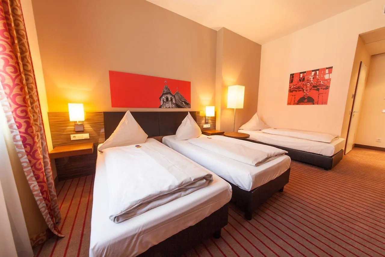Novina Hotel Tillypark Nürnberg 4*,