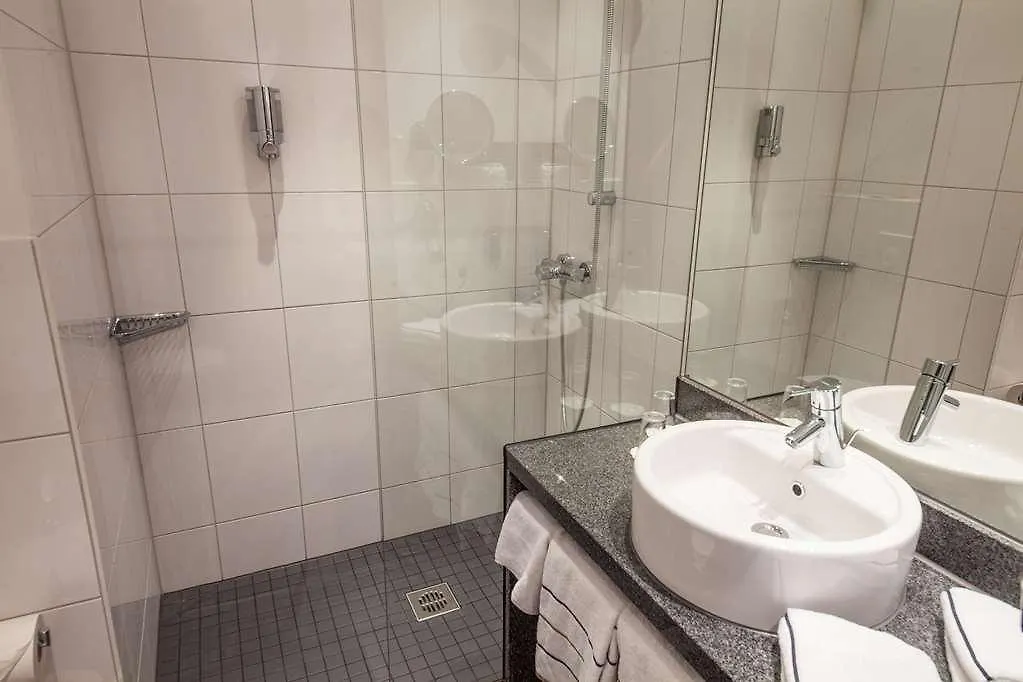 Novina Hotel Tillypark Nuremberg 4*,